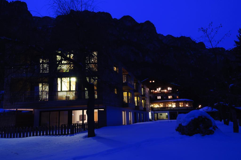 Hotel Pine Tires Εξωτερικό φωτογραφία