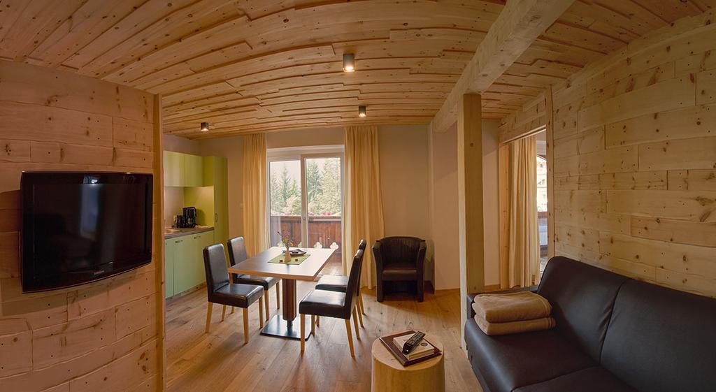 Hotel Pine Tires Εξωτερικό φωτογραφία